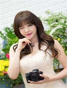 女性奴